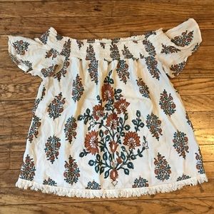 Xhileration Off Shoulder Floral Fringe Loose Top